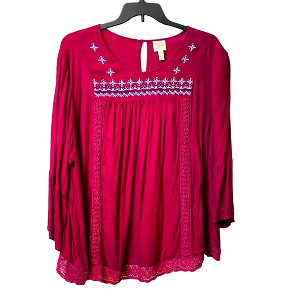 St. John's Bay Tops - St John’s Bay Women’s 3X long sleeve tunic with embroidered embellishments